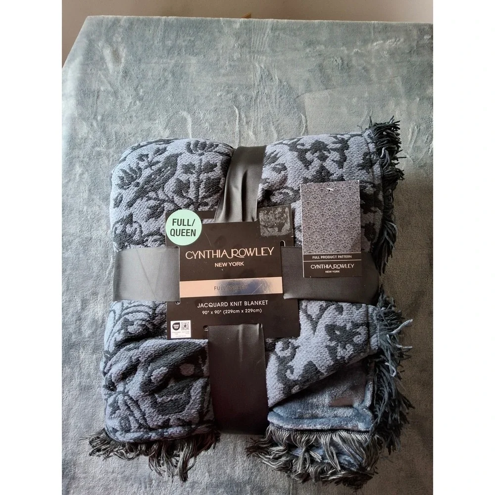 Cynthia Rowley Skull Damask Jacquard Knit Blanket Grey Black Full Queen 90x90